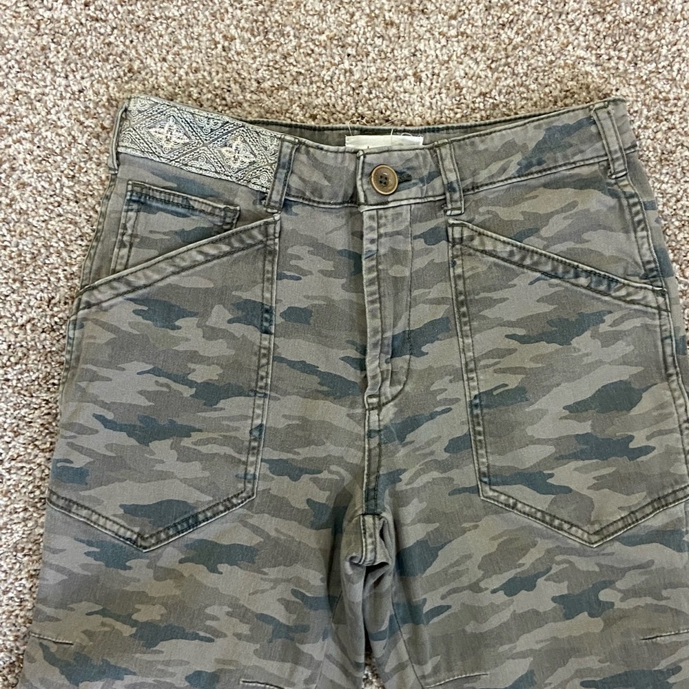 Camo pants